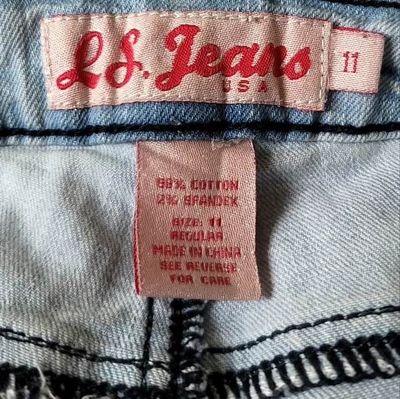 Women's Distressed and Ribbed Jeans Size 11 - Picture 7 of 9